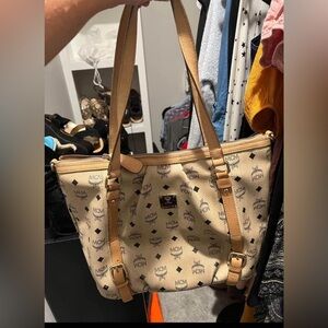 Mcm tote cream